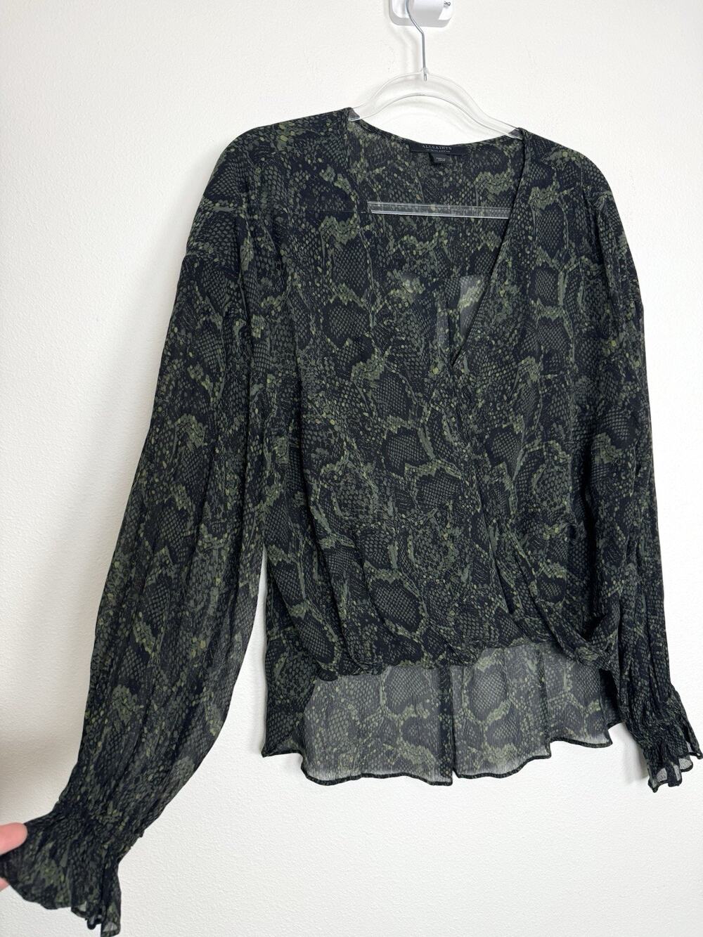 AllSaints Top Blouse Women’s 8 Green Snake Penny Tamora Long Sleeve Elegant